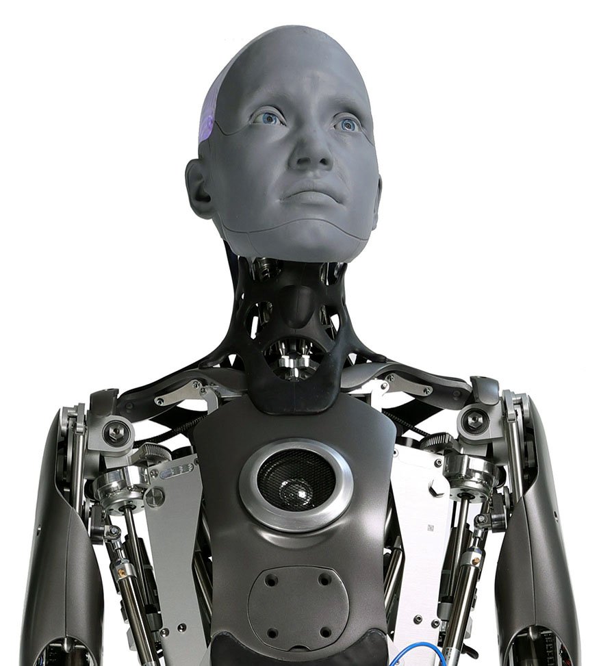 Robot humanoid Ameca dengan wajah dan tubuh menyerupai manusia